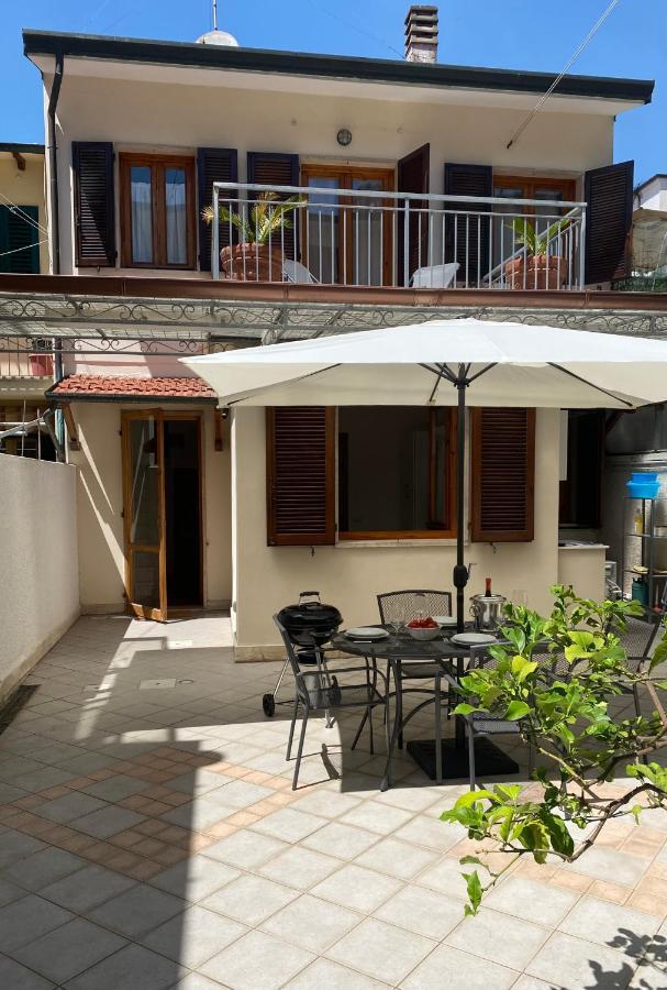 Villino Anna Βίλα Βιαρέτζιο Εξωτερικό φωτογραφία